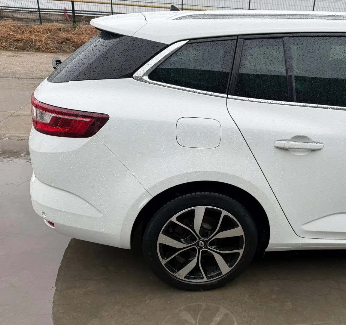 RENAULT MEGANE GRANDTOUR 1.3Tce BOSE EDITION