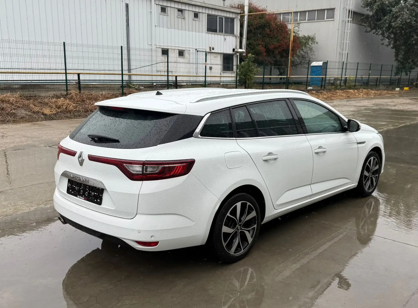 RENAULT MEGANE GRANDTOUR 1.3Tce BOSE EDITION