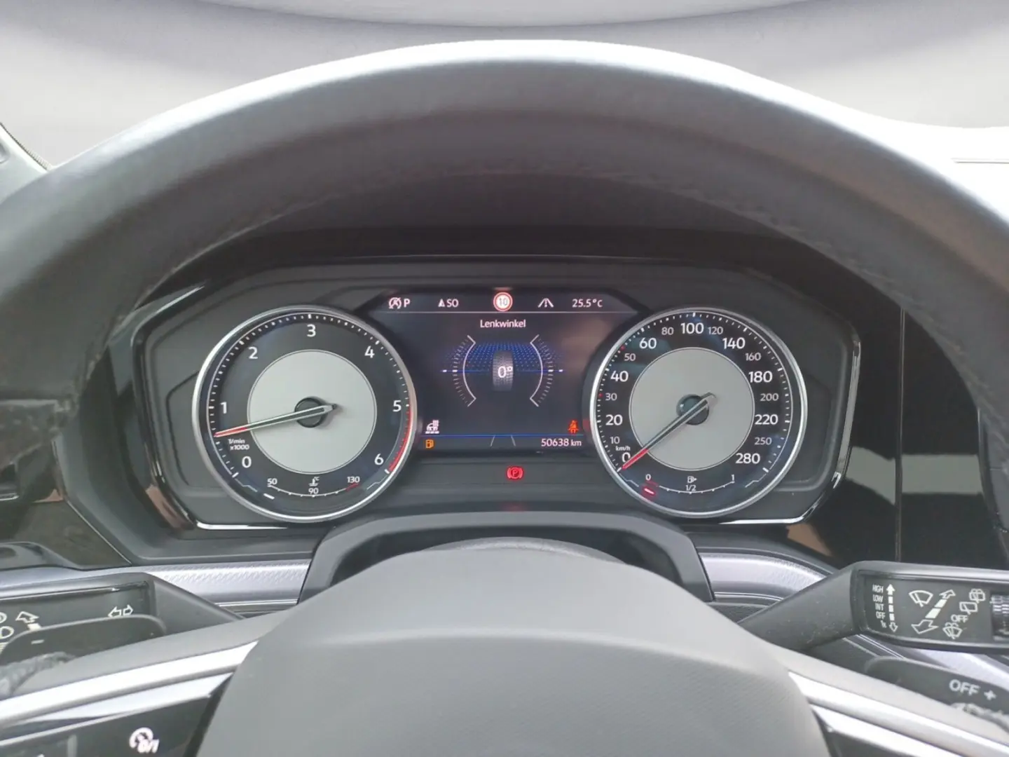 Touareg 3.0 V6 TDI 4Motion DPF Aut. R-Line *Matr