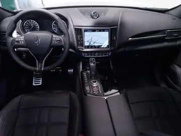 Levante 330 MHEV GT Aut*ACC*LED*Pano*RFK*LEDER*N