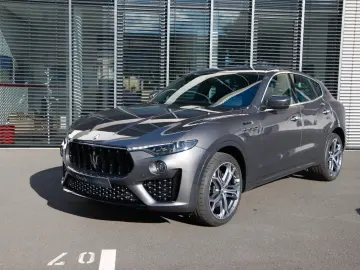 Levante Modena S 21  Pano Carbon  CarPlay