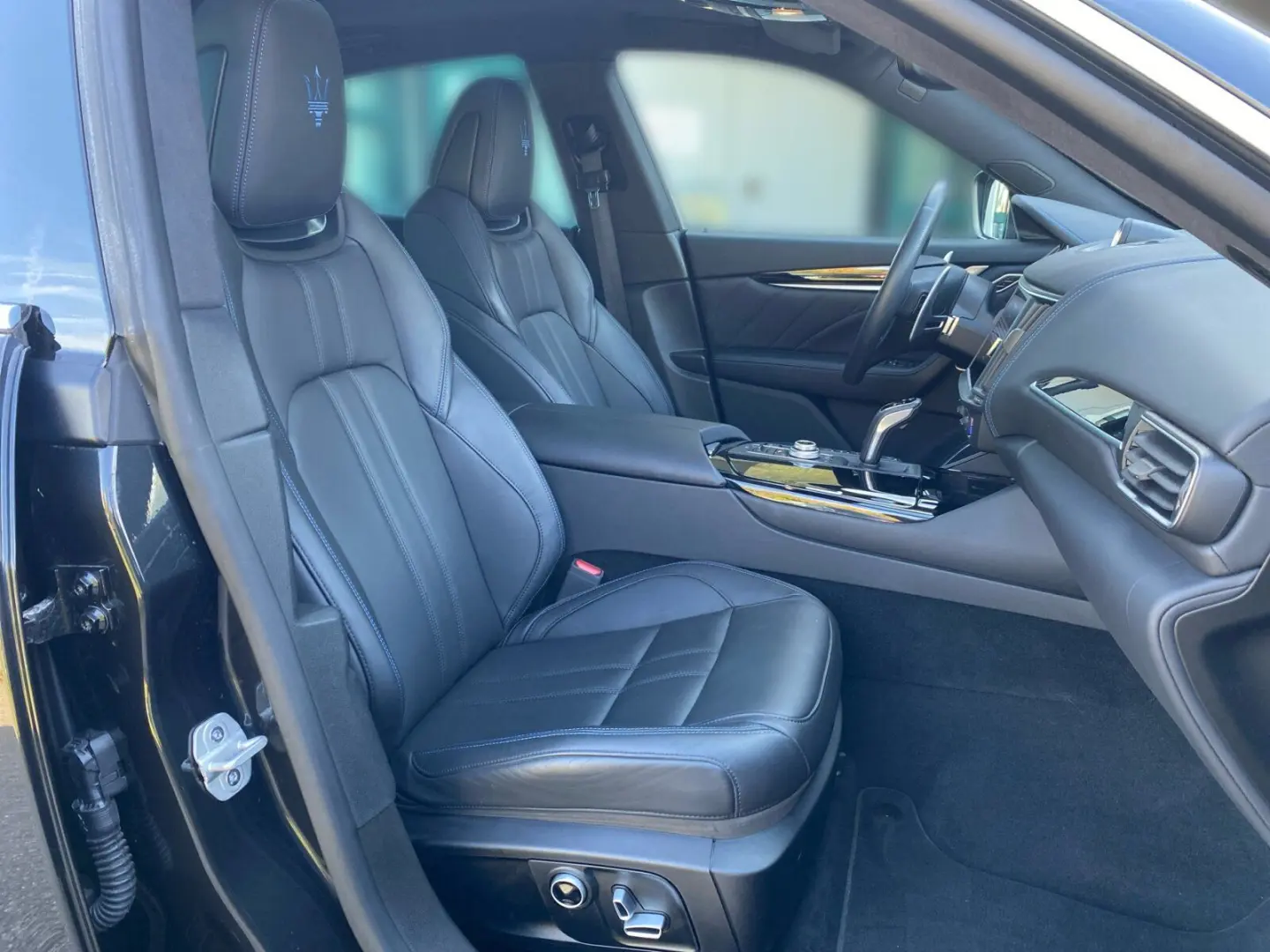Levante GT Hybrid MY22 SPORTPAKET / FAHRASSIST+