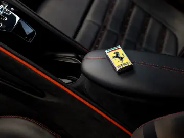 Ferrari Roma 2022 Passanger Display