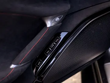Ferrari Roma 2022 Passanger Display