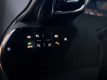 Ferrari Roma 2022 Passanger Display