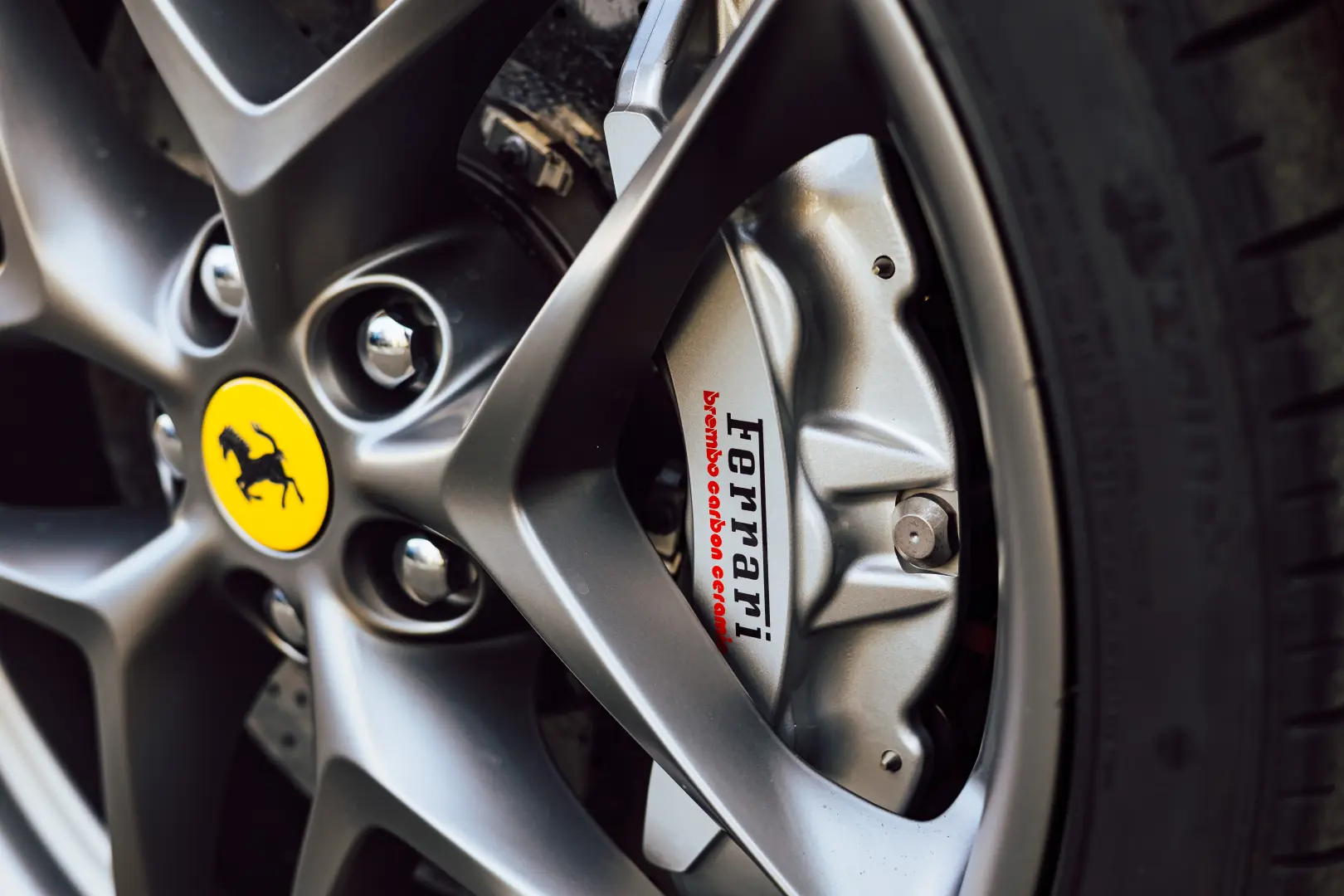 Ferrari Roma 2022 Passanger Display