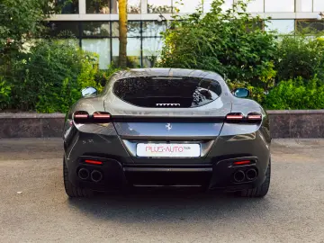 Ferrari Roma 2022 Passanger Display