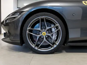 Ferrari Roma 2022 Passanger Display