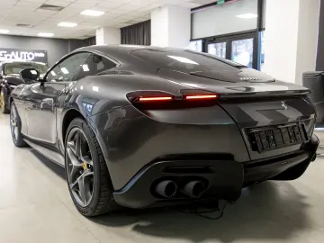 Ferrari Roma 2022 Passanger Display