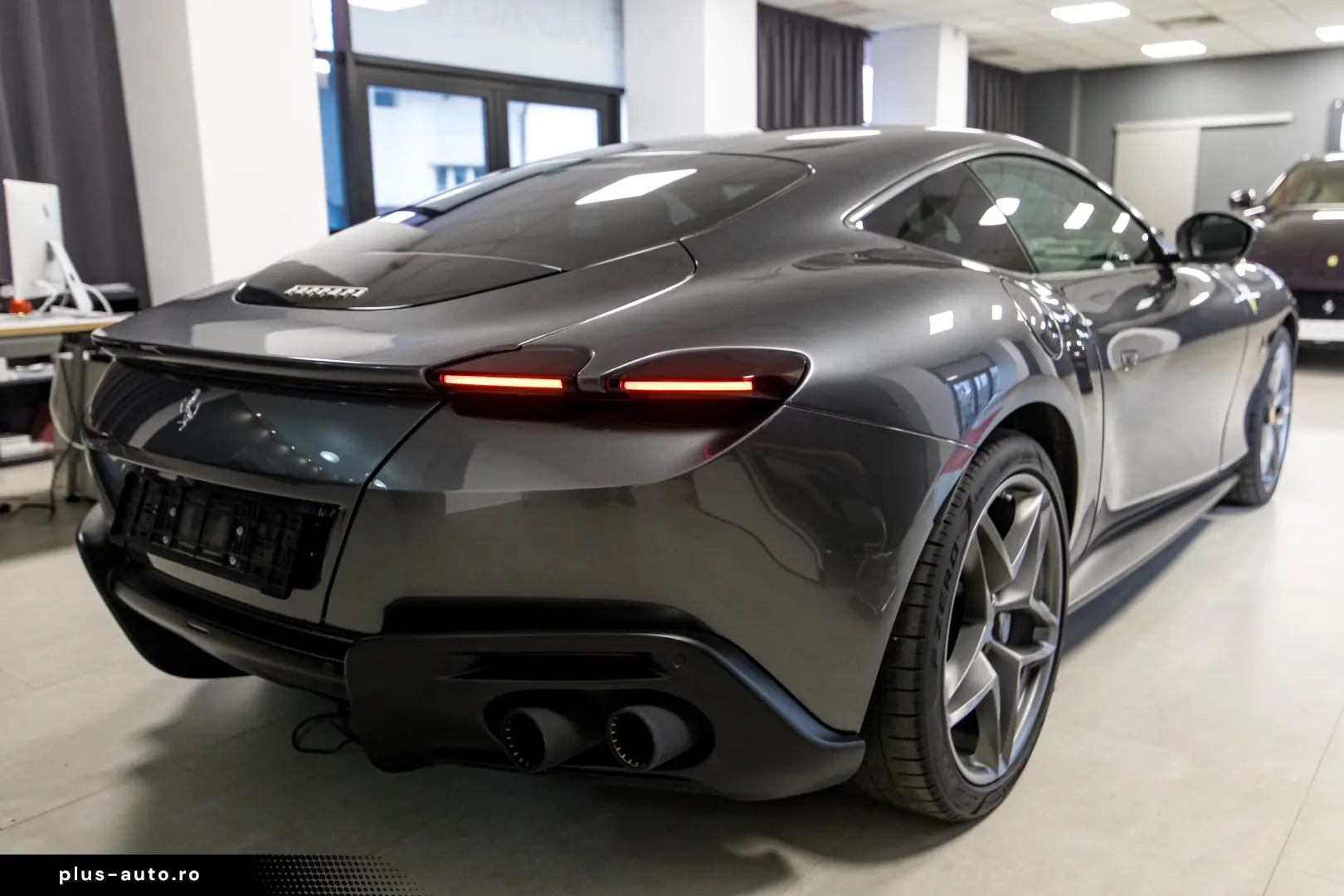 Ferrari Roma 2022 Passanger Display