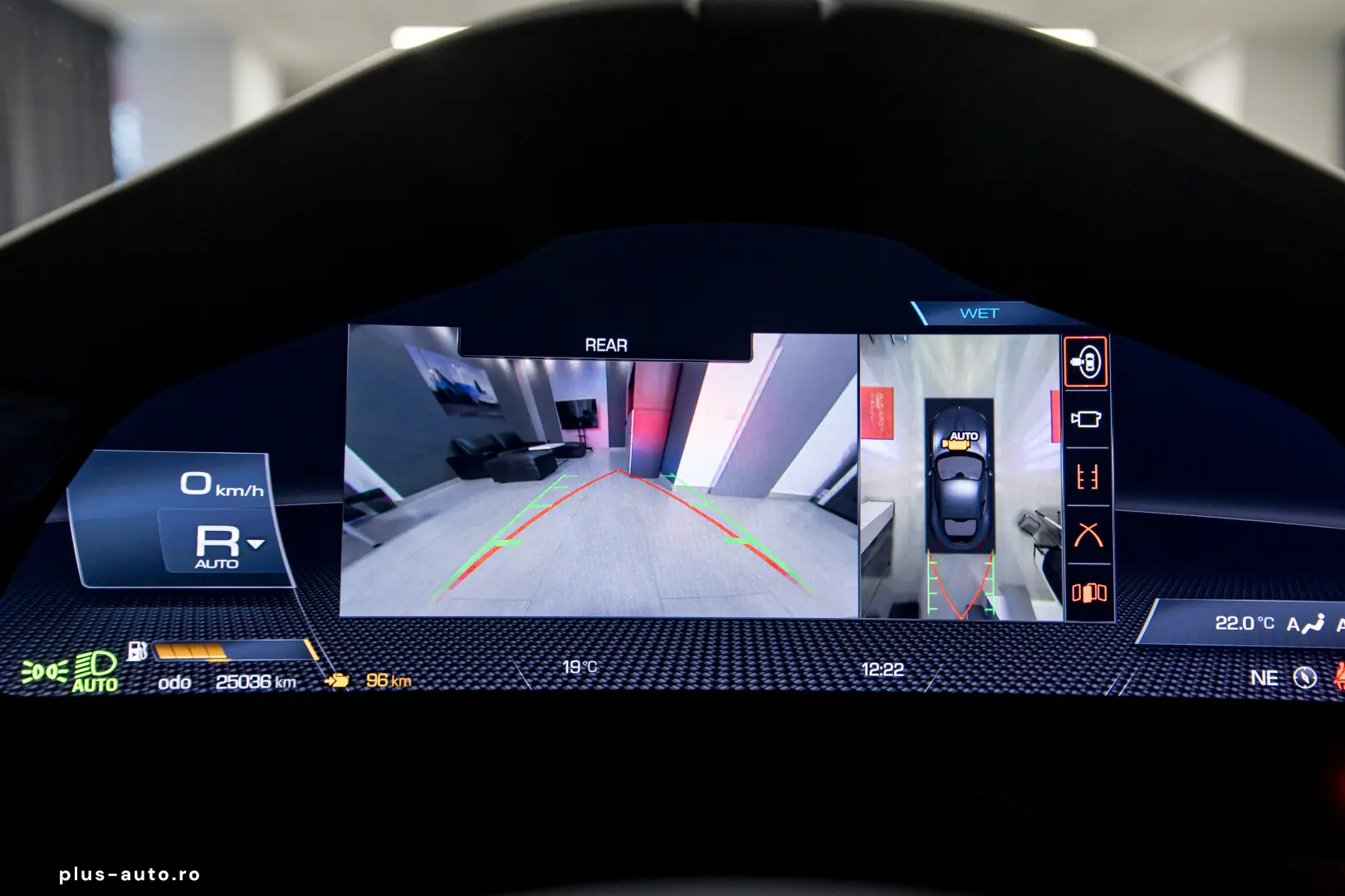 Ferrari Roma 2022 Passanger Display