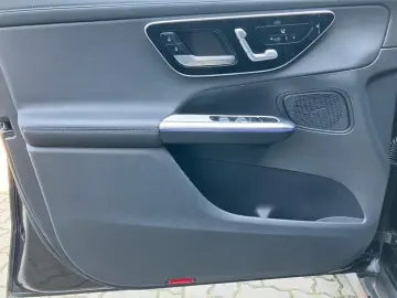 GLC 300 d 4M AMG LED RFK MBUX Distronic Mem.