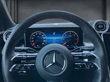 GLC 300 d 4M AMG LED RFK MBUX Distronic Mem.