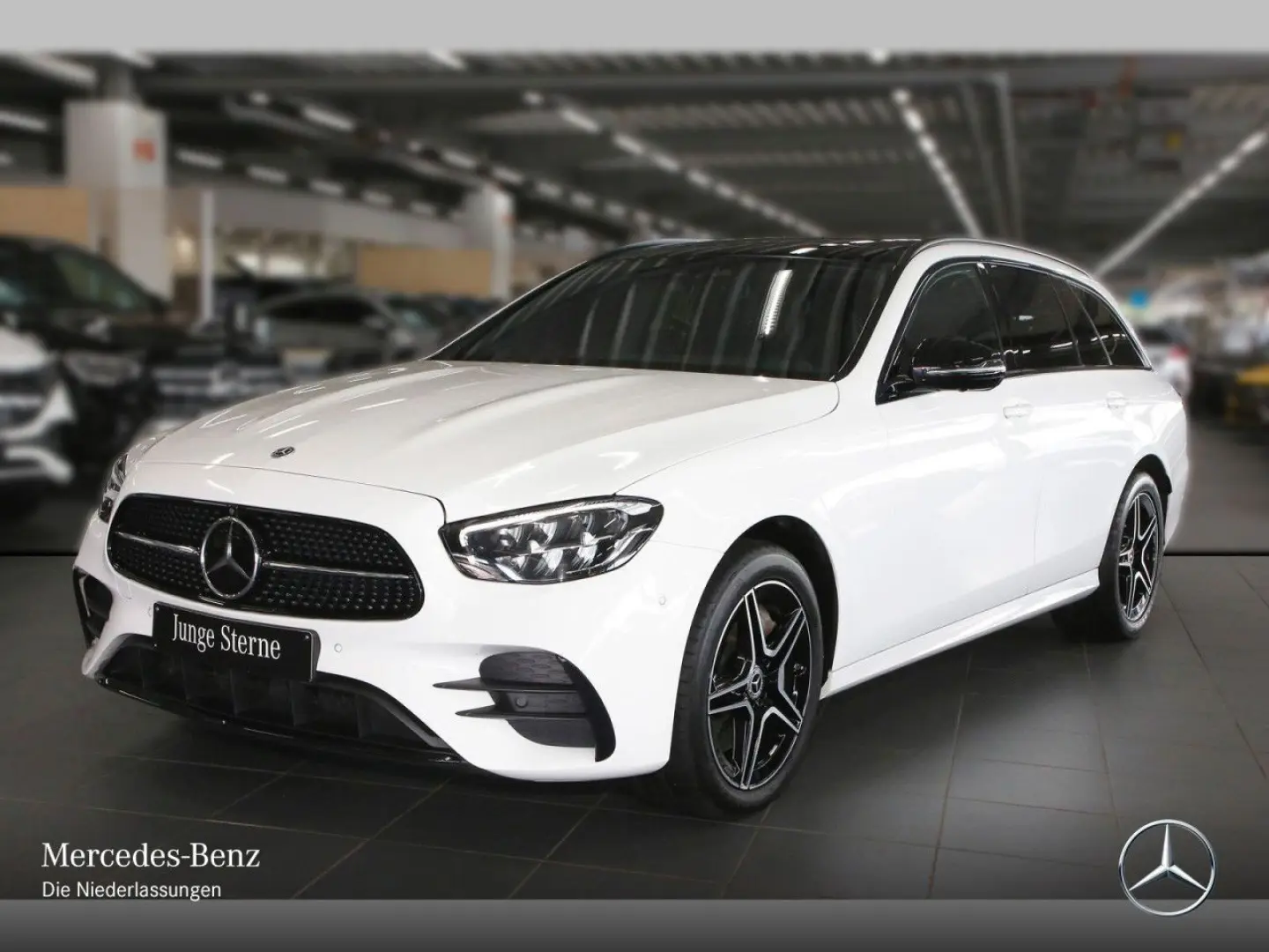 E 300 de 4M T 2x AMG/NIGHT/PANO/Fahrass/Burmest