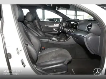E 300 de 4M T 2x AMG/NIGHT/PANO/Fahrass/Burmest