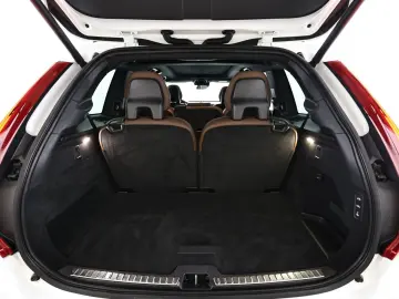 XC 90 T8 AWD