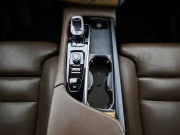 XC 90 T8 AWD