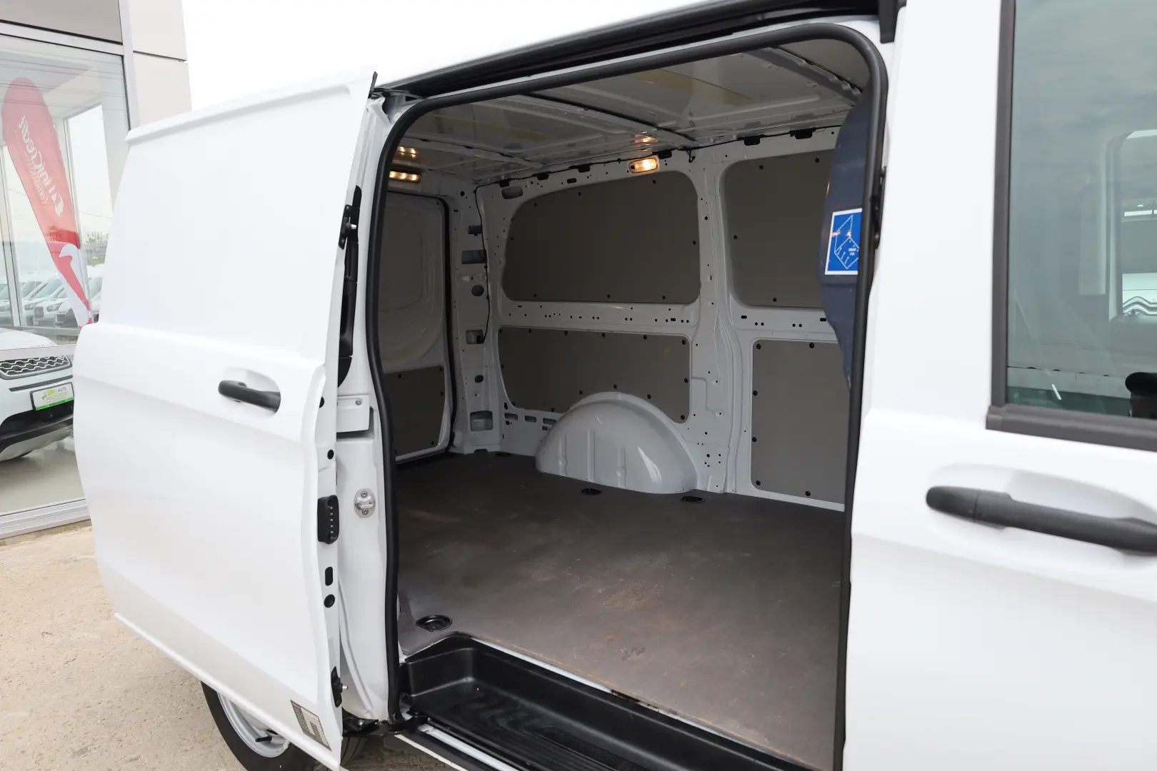 Mercedes-Benz Vito 1.8 L2H1 110CDI 102cp