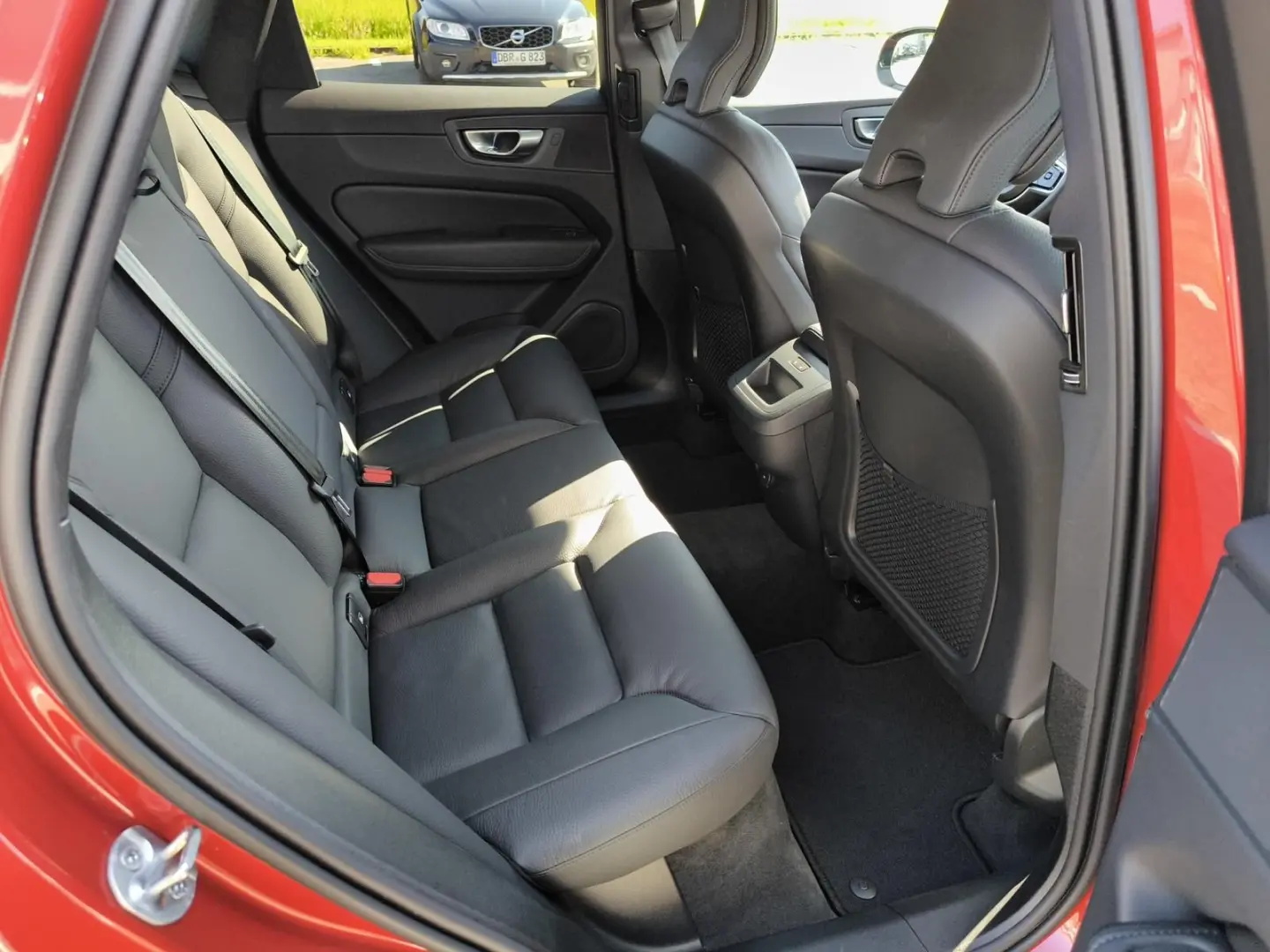 XC60 B4 AWD Plus Dark