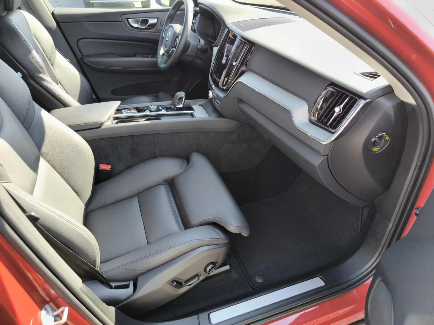 XC60 B4 AWD Plus Dark
