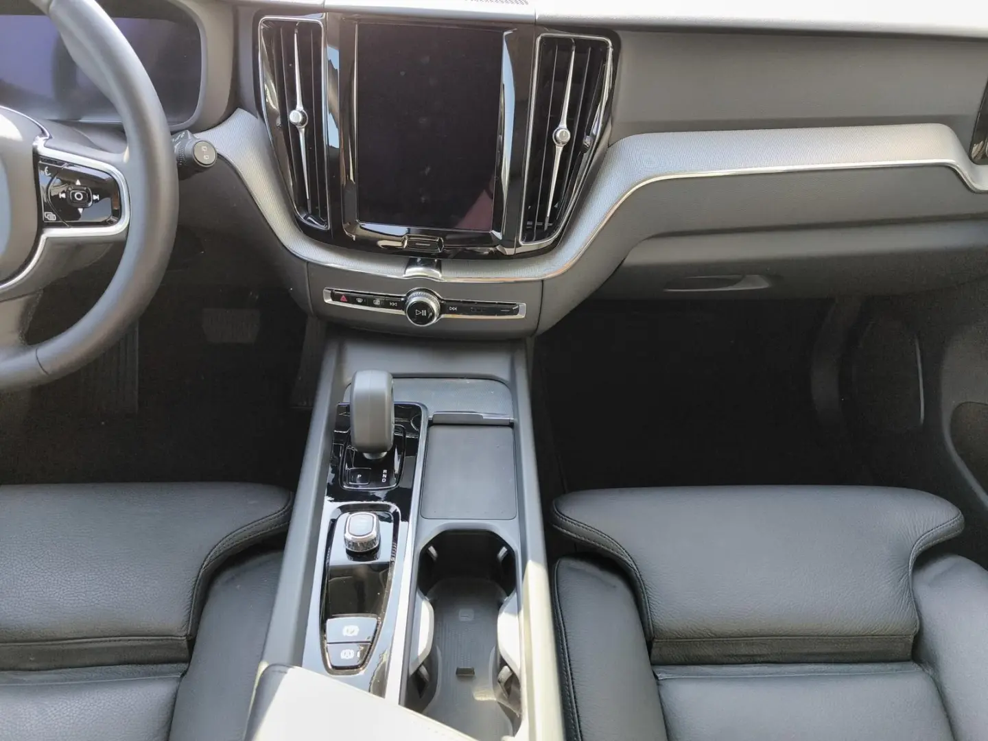 XC60 B4 AWD Plus Dark