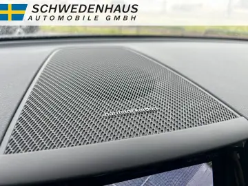 XC60 B4 AWD PLUS DARK