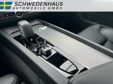 XC60 B4 AWD PLUS DARK