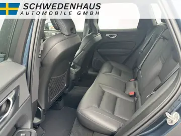 XC60 B4 AWD PLUS DARK