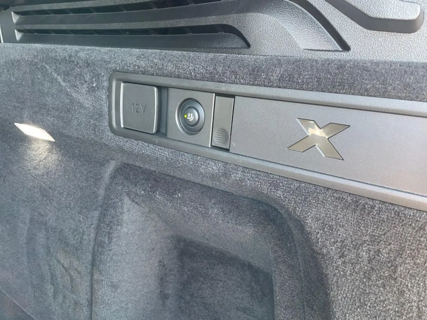 X5 xDRIVE 30d M-SPORTPAKET+AHK+HUD+CARBON+StHZ+2