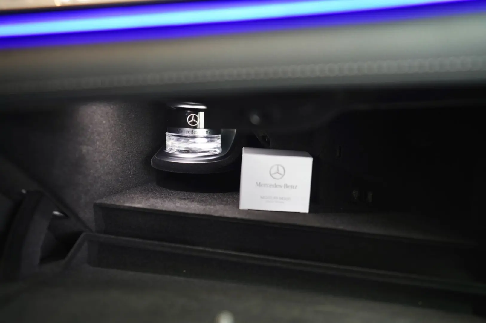 EQS 450+ AMG LINE  PREMIUM - PLUS & NIGHT PAKET