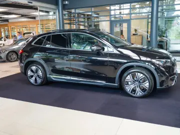 EQE SUV 350+ Electric Art Burmester Pano KEYLESS