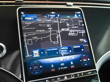 EQE SUV 350+ Electric Art Burmester Pano KEYLESS