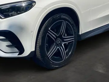 GLC 300 4M LEDER+AMG+AHK+AIRMATIC+HEADUP+360°