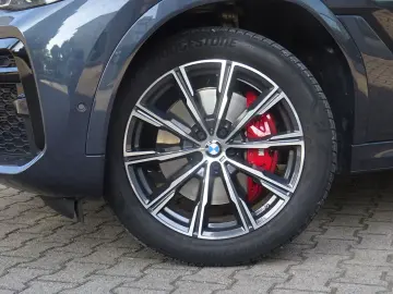 X6 xDrive30d M Sport Laser HuD Pano Aktivlenkung