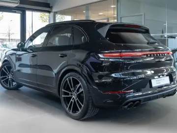 Porsche Cayenne HD-Matrix SportDesign Massage