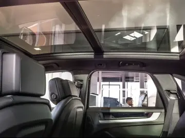 Porsche Cayenne HD-Matrix SportDesign Massage