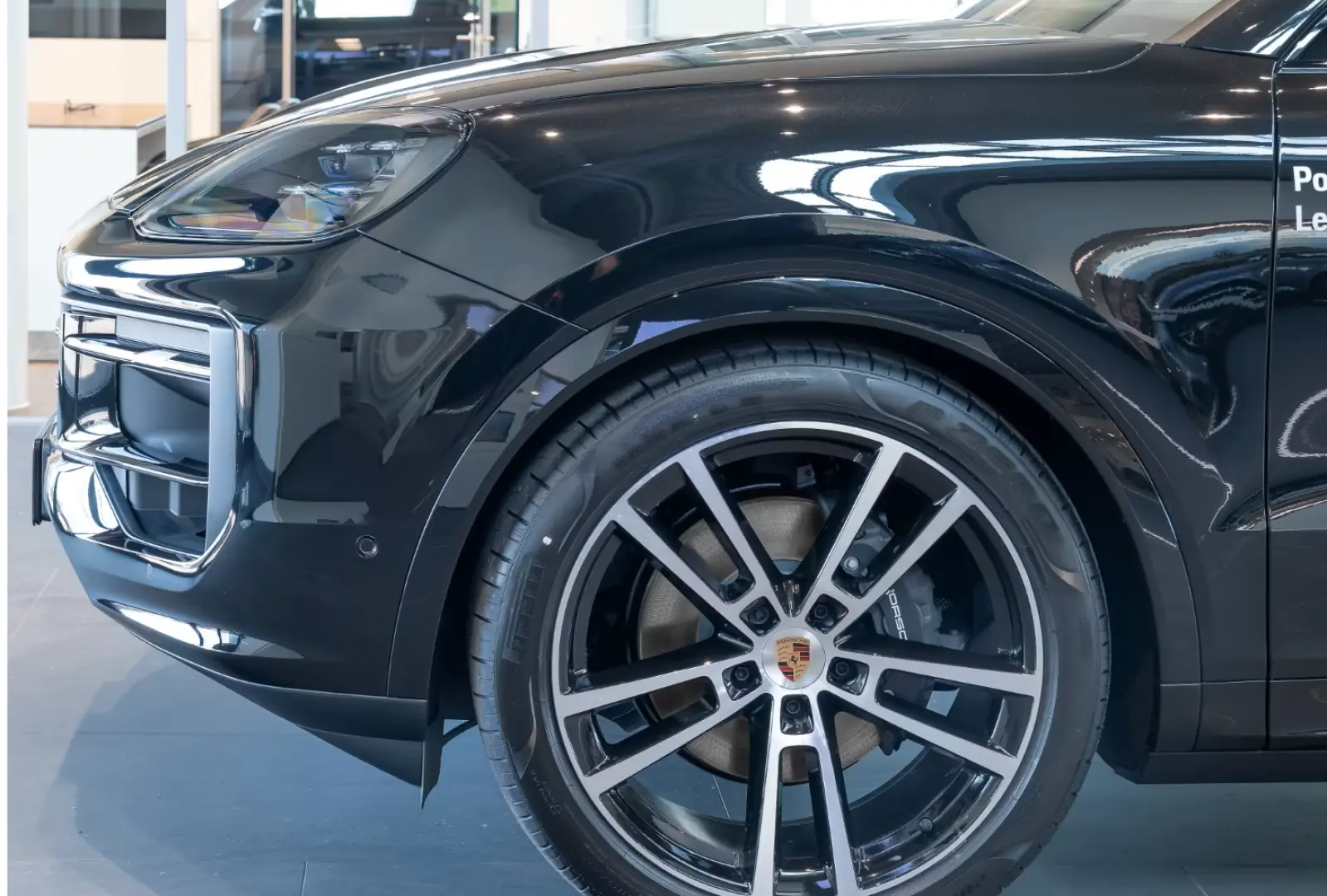 Porsche Cayenne HD-Matrix SportDesign Massage
