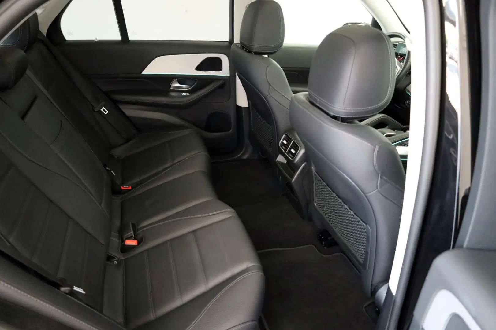 GLE 300 d 4Matic,Leder,Navi,LED,Kamera,Pano,AHK