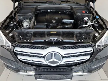 GLE 300 d 4Matic,Leder,Navi,LED,Kamera,Pano,AHK