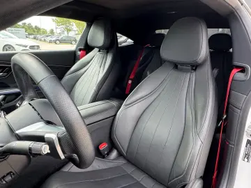 CLE 300 4M Coupé AMG PremiumPlus HinterachsLenk 