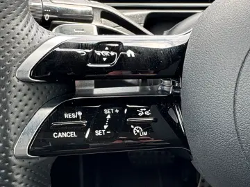 CLE 300 4M Coupé AMG PremiumPlus HinterachsLenk 