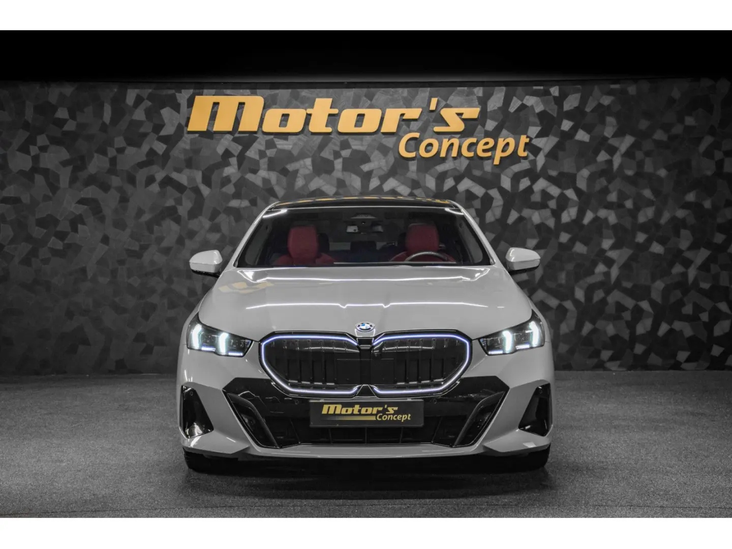 530 530e M SPORT G60 PHEV - Brooklyn Grey