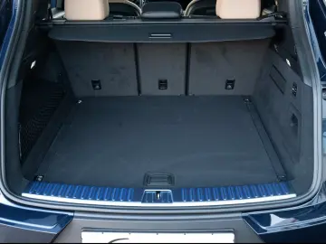 Porsche Cayenne InnoDrive Surround-View Head-Up