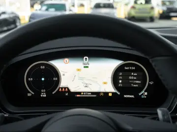 Porsche Cayenne InnoDrive Surround-View Head-Up
