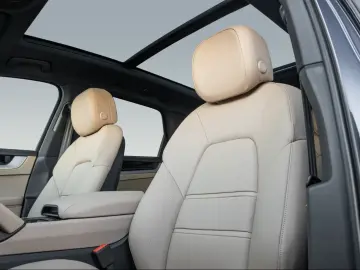 Porsche Cayenne InnoDrive Surround-View Head-Up