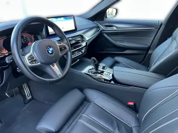 530d xDrive Touring M Sport   Standheizung , AHK