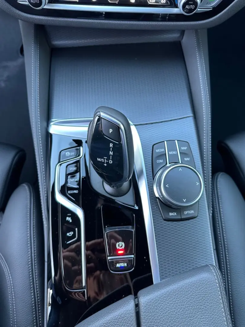 530d xDrive Touring M Sport   Standheizung , AHK