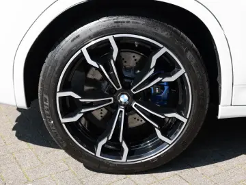 X3 xDrive Competition M Driver's Package PANO