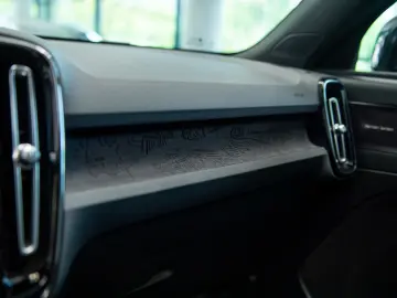 Volvo XC40 Recharge