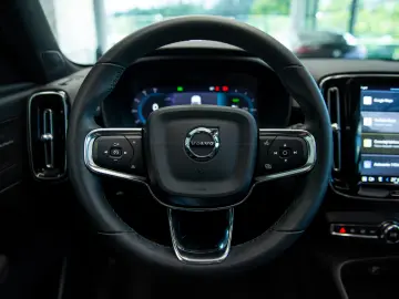 Volvo XC40 Recharge